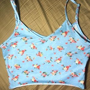 Light blue flowered tank top 💙